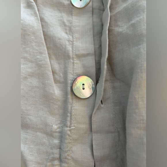 Bella Notte Linen King Shams with Rufflet - Picture 4 of 7